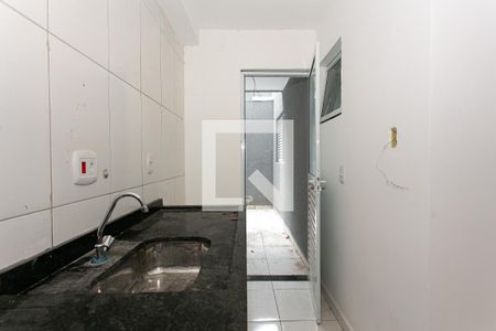 Cozinha de apartamento para alugar com 1 quarto, 33m² em Penha de França, São Paulo