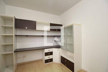 Apartamento à venda com 150m², 5 quartos e 4 vagasQuarto 1