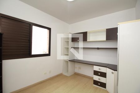 Apartamento à venda com 150m², 5 quartos e 4 vagasQuarto 1
