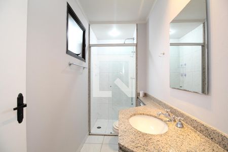 Apartamento à venda com 150m², 5 quartos e 4 vagasBanheiro suíte 2