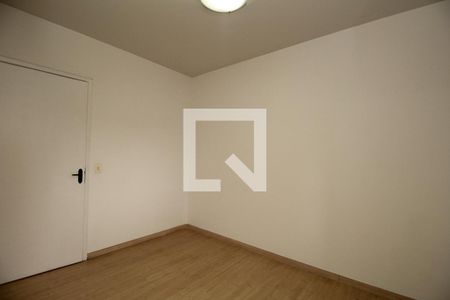 Apartamento à venda com 150m², 5 quartos e 4 vagasQuarto 2