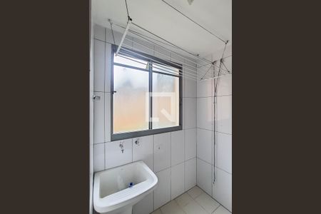 Apartamento à venda com 64m², 2 quartos e 1 vagaCozinha e Área de Serviço