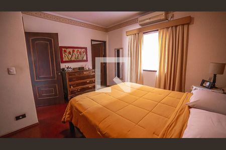 Casa à venda com 316m², 3 quartos e 3 vagasSuíte 1