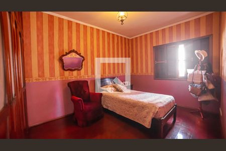 Casa à venda com 316m², 3 quartos e 3 vagasQuarto 2