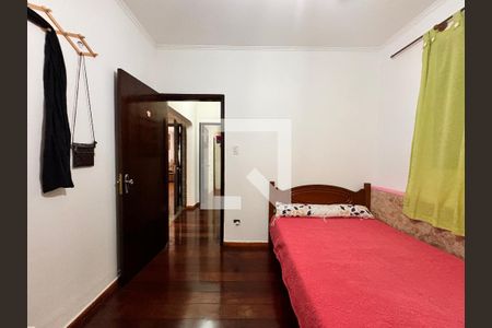 Casa à venda com 400m², 4 quartos e 8 vagasQuarto 2