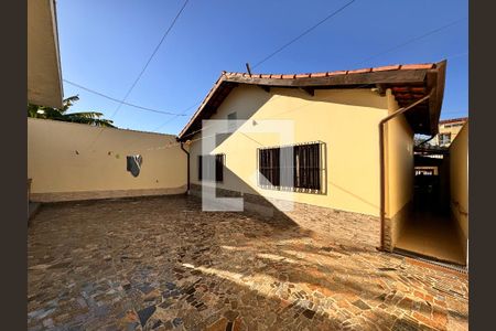 Casa à venda com 400m², 4 quartos e 8 vagasQuintal 