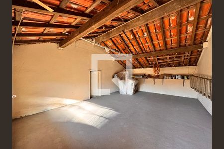 Casa à venda com 400m², 4 quartos e 8 vagasSótão 