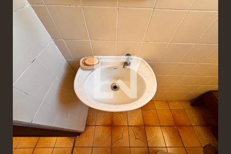 Casa à venda com 400m², 4 quartos e 8 vagasBanheiro de serviço