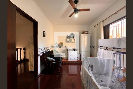 Casa à venda com 400m², 4 quartos e 8 vagasSuíte 1