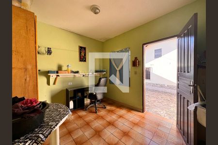 Casa à venda com 400m², 4 quartos e 8 vagasEdícula 