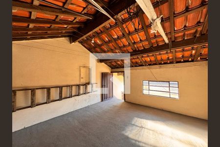 Casa à venda com 400m², 4 quartos e 8 vagasSótão 