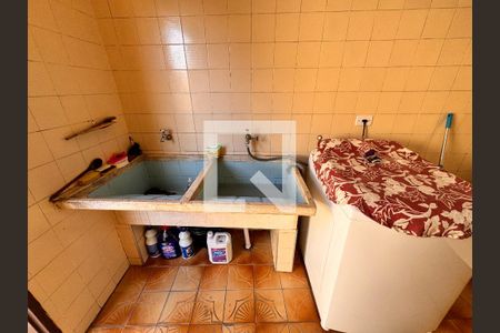 Casa à venda com 400m², 4 quartos e 8 vagasLavanderia