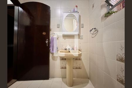 Casa à venda com 400m², 4 quartos e 8 vagasBanheiro