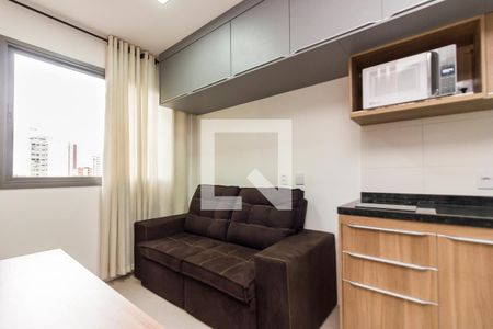 Sala/cozinha de apartamento à venda com 1 quarto, 24m² em Pinheiros, São Paulo
