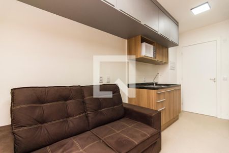 Sala/cozinha de apartamento à venda com 1 quarto, 24m² em Pinheiros, São Paulo