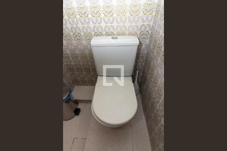 Apartamento à venda com 45m², 2 quartos e sem vaga Apartamento à venda com 45m², 2 quartos e sem vagaBanheiro