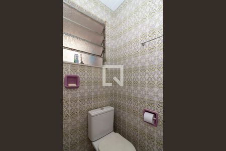 Apartamento à venda com 45m², 2 quartos e sem vaga Apartamento à venda com 45m², 2 quartos e sem vagaBanheiro