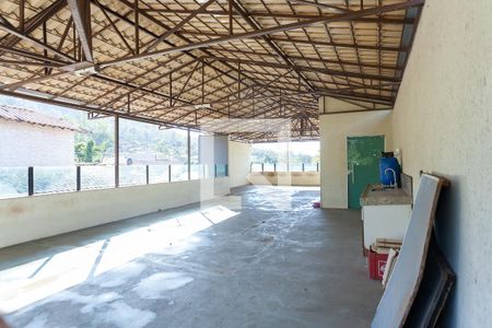 Casa à venda com 320m², 3 quartos e 3 vagas Casa à venda com 320m², 3 quartos e 3 vagasespaço da lage