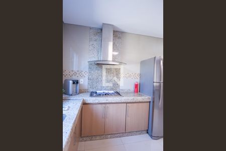 Casa à venda com 320m², 3 quartos e 3 vagas Casa à venda com 320m², 3 quartos e 3 vagasCozinha