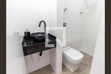 Casa para alugar com 100m², 2 quartos e 1 vaga Casa para alugar com 100m², 2 quartos e 1 vagaBanheiro 2