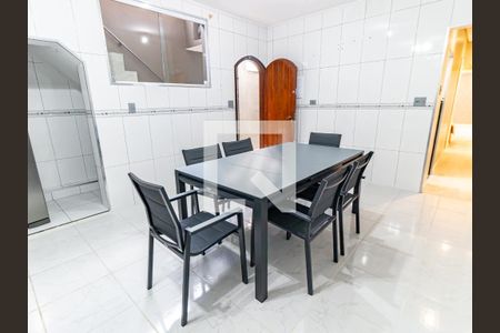 Casa para alugar com 100m², 2 quartos e 1 vaga Casa para alugar com 100m², 2 quartos e 1 vagaCozinha