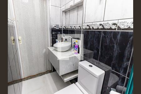 Casa para alugar com 100m², 2 quartos e 1 vaga Casa para alugar com 100m², 2 quartos e 1 vagaBanheiro 1