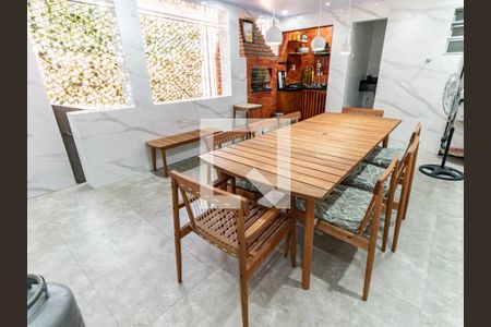 Casa para alugar com 100m², 2 quartos e 1 vaga Casa para alugar com 100m², 2 quartos e 1 vagaChurrasqueira