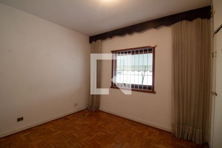Casa à venda com 200m², 3 quartos e 6 vagasQuarto 3