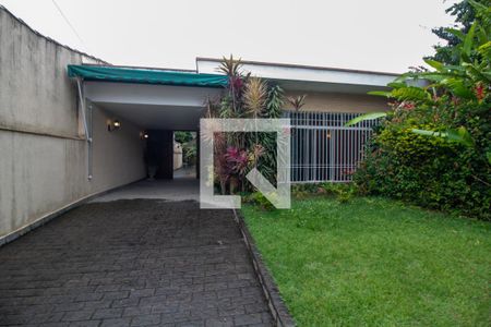 Casa à venda com 200m², 3 quartos e 6 vagasFachada