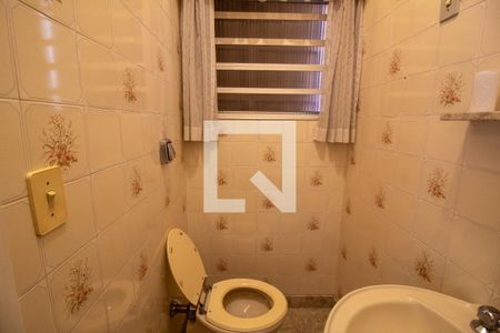 Casa à venda com 200m², 3 quartos e 6 vagasLavabo