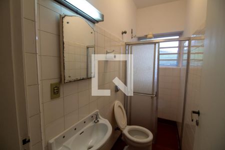 Casa à venda com 200m², 3 quartos e 6 vagasBanheiro de Serviço