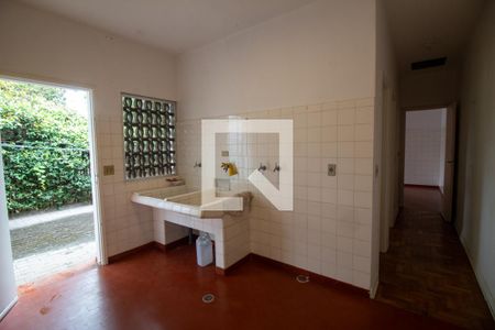 Casa à venda com 200m², 3 quartos e 6 vagasÁrea de Serviço