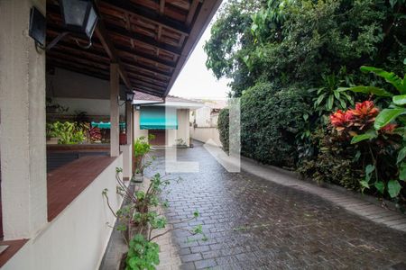Casa à venda com 200m², 3 quartos e 6 vagasJardim