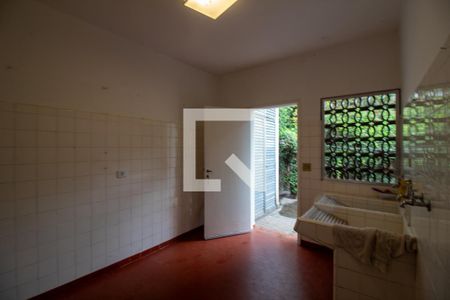 Casa à venda com 200m², 3 quartos e 6 vagasÁrea de Serviço