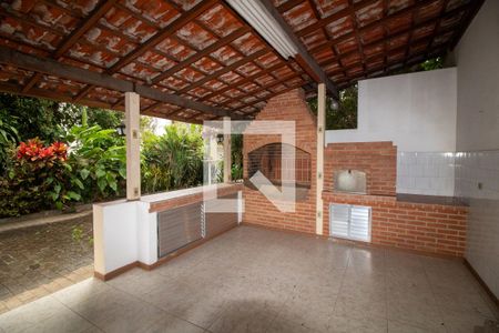 Casa à venda com 200m², 3 quartos e 6 vagasChurrasqueira