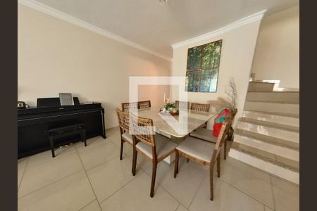 Sala de casa à venda com 3 quartos, 570m² em Moinho Velho, São Paulo