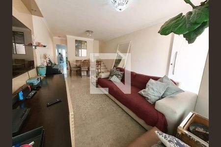 Sala de casa à venda com 3 quartos, 570m² em Moinho Velho, São Paulo