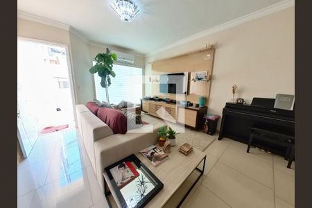 Sala de casa à venda com 3 quartos, 570m² em Moinho Velho, São Paulo