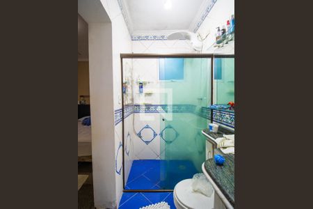 Casa à venda com 300m², 3 quartos e 2 vagasBanheiro da Suíte 2