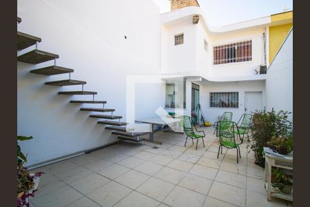 Casa à venda com 300m², 3 quartos e 2 vagasQuintal