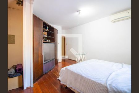 Casa à venda com 300m², 3 quartos e 2 vagasSuíte 3