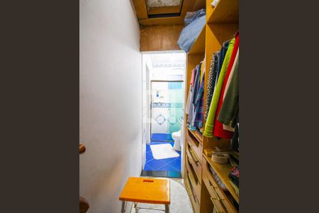 Casa à venda com 300m², 3 quartos e 2 vagasCloset da Suíte 2