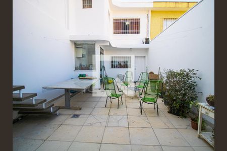 Casa à venda com 300m², 3 quartos e 2 vagasQuintal