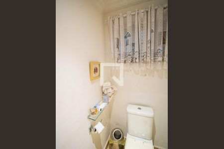 Casa à venda com 300m², 3 quartos e 2 vagasLavabo