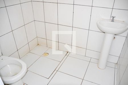 Banheiro de casa para alugar com 1 quarto, 40m² em São José, São Caetano do Sul