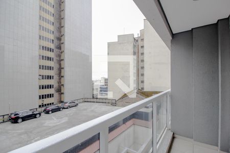 4 Varanda de kitnet/studio para alugar com 1 quarto, 50m² em Centro Histórico de São Paulo, São Paulo