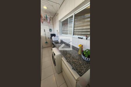 Apartamento para alugar com 118m², 2 quartos e 1 vaga Apartamento para alugar com 118m², 2 quartos e 1 vagaÁrea de Serviço