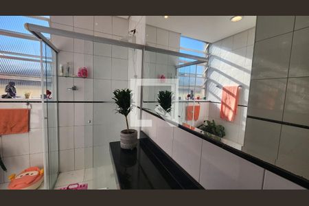 Apartamento para alugar com 118m², 2 quartos e 1 vaga Apartamento para alugar com 118m², 2 quartos e 1 vagaBanheiro