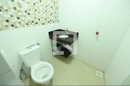 Banheiro  de casa para alugar com 1 quarto, 30m² em Jardim das Esmeraldas, Goiânia