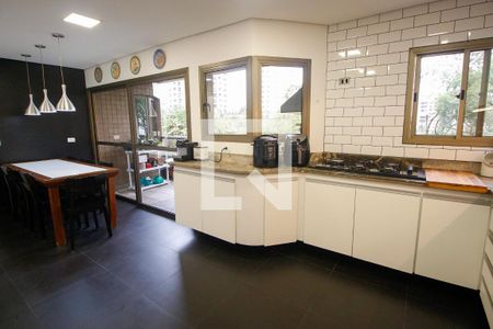 Apartamento à venda com 340m², 5 quartos e 4 vagasCozinha